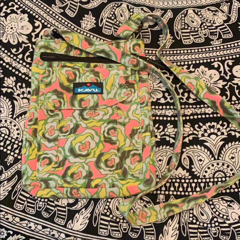 Kavu crossbody purse
